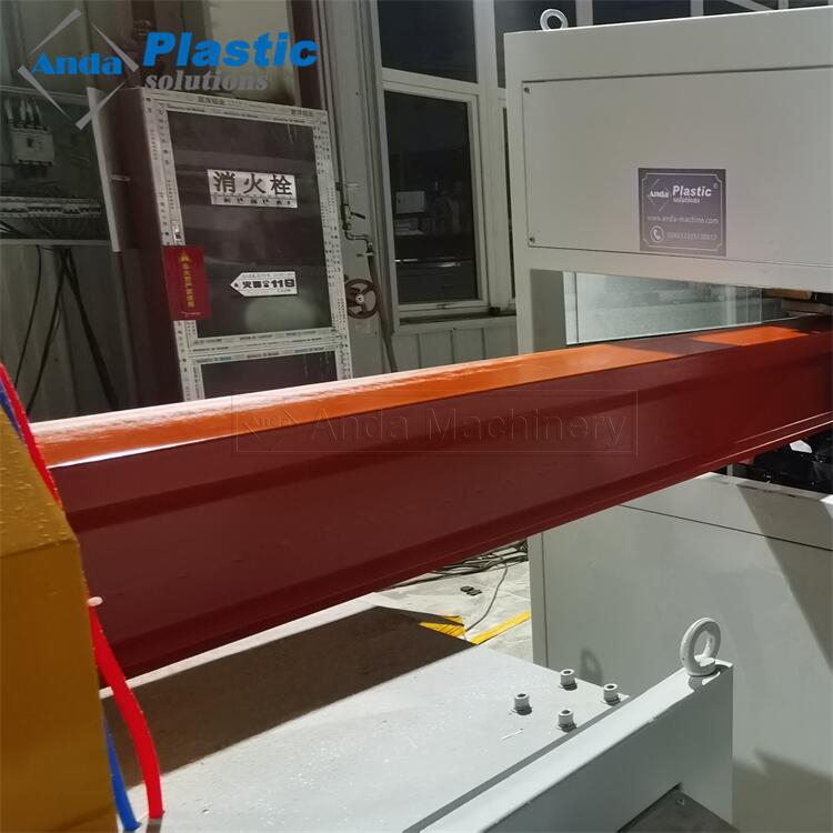 Dây chuyền sản xuất máy làm máng xối PVC chất lượng cao UPVC